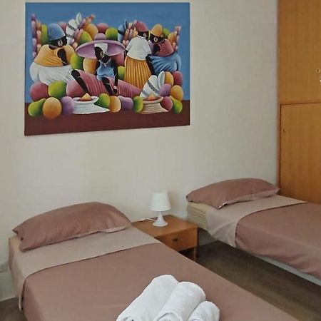 Nicholas Home 2 巴里 外观 照片